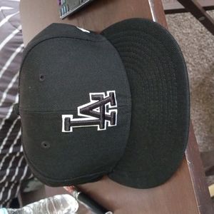 La dodgers snap back baseball cap